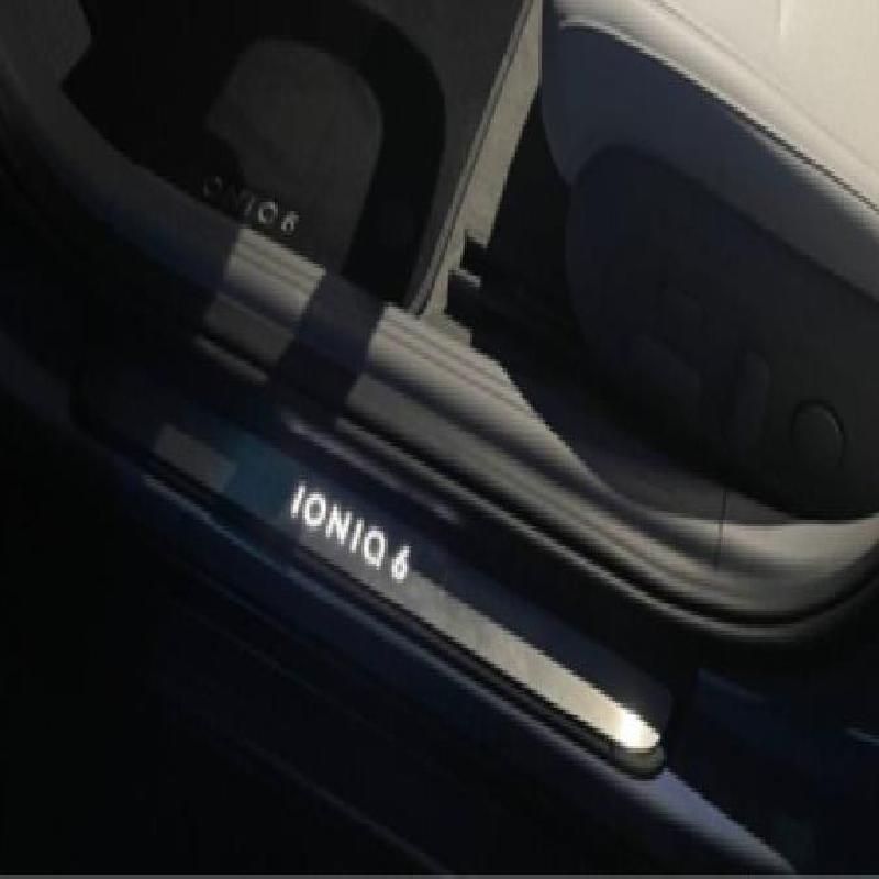 Hyundai IONIQ 6 Einstiegsleisten, beleuchtet