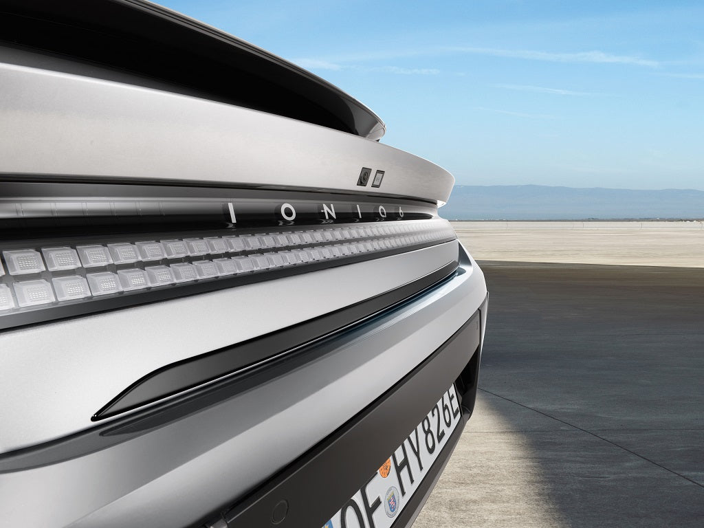 Hyundai IONIQ 6 Heckzierleiste