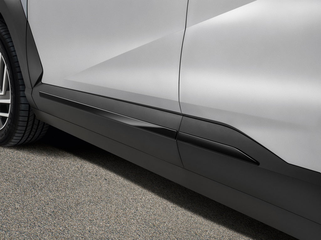 Hyundai KONA SX2 Seitenleisten Piano Black